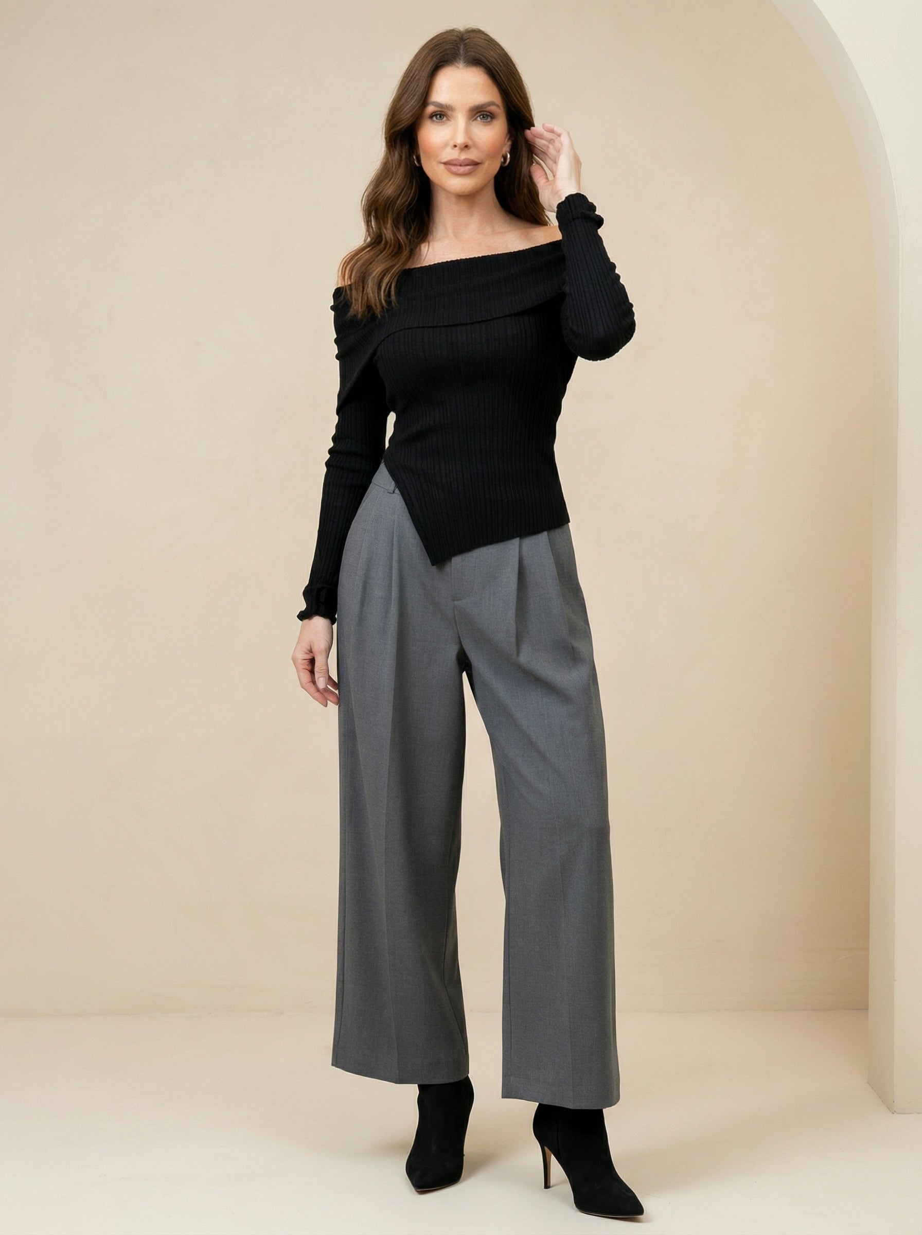 LUNA | OFF-SHOULDER RIBBED KNIT
