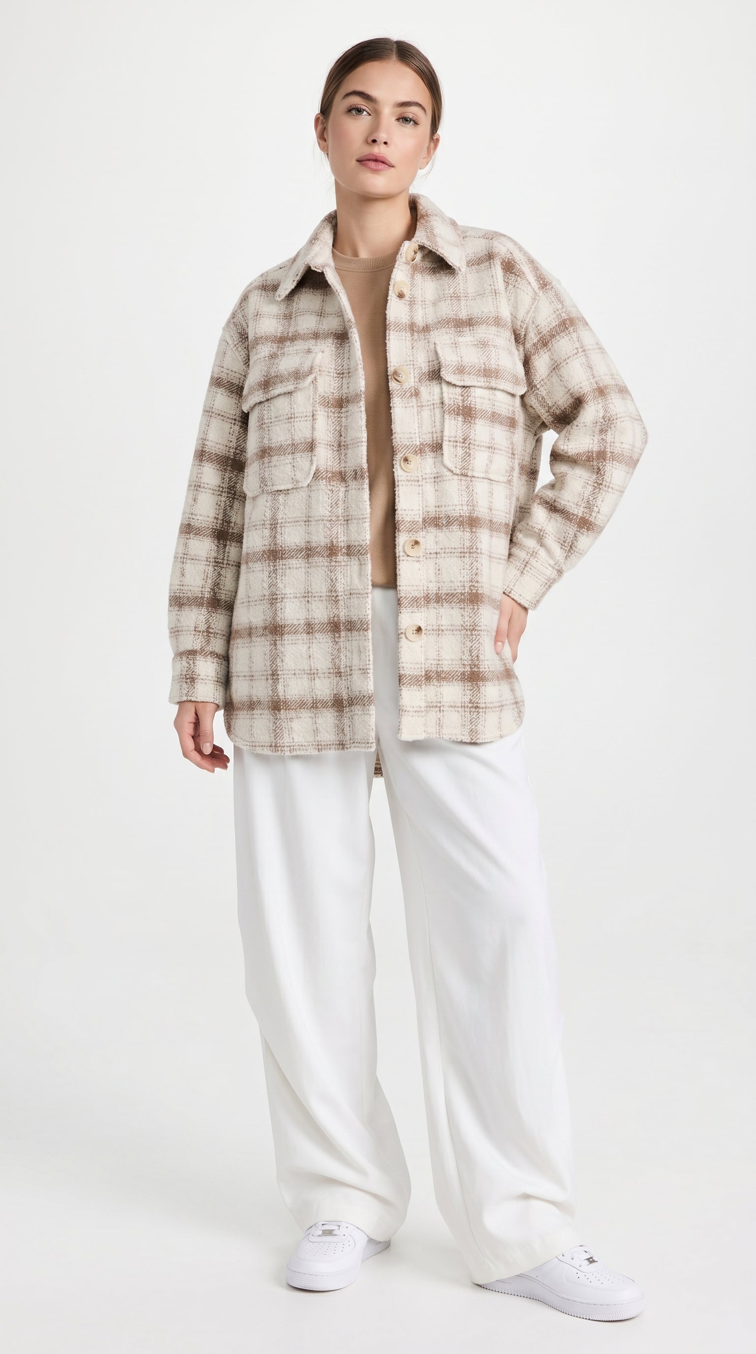 Ladies' Trench Coat Featuring Collar And Roomy Pockets